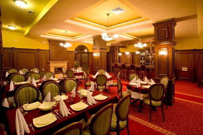 Hotel Chinar Hisarya Exterior photo